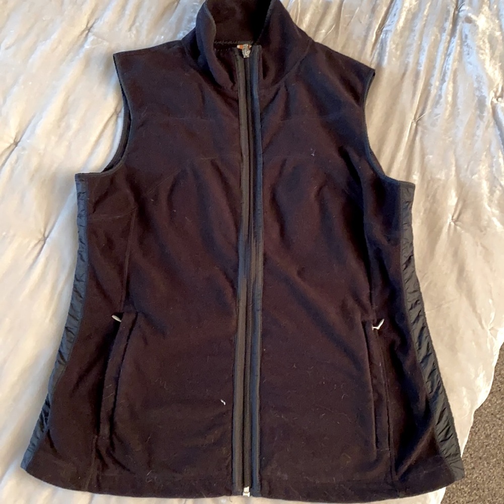 Fleece vest — large — Lucy